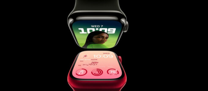 Nový vzhled sekce Apple Watch na online obchodě přehledněji ukazuje odlišnosti mezi typy pouzder.