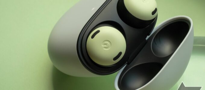 Pixel Buds aplikace přidala funkci upozornění na čištění sluchátek