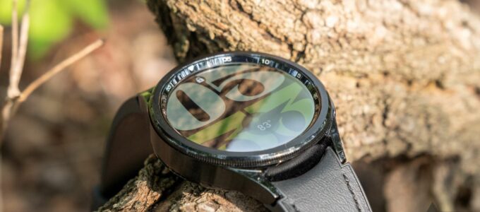 Samsung Galaxy Watch 6 Classic: Ochrana displeje a nejlepší pouzdra