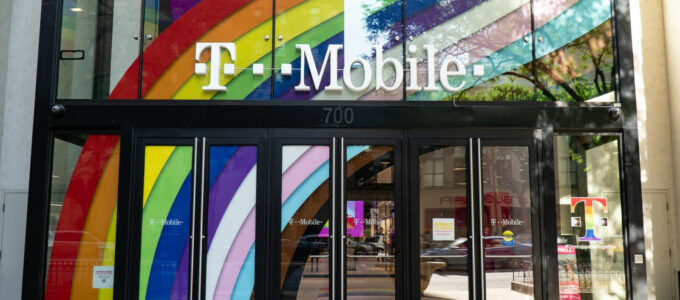 Výkonný ředitel T-Mobile končí, spekulace o propouštění nabírají na síle