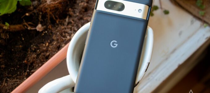 Google Pixel a iPhone - přátelé, ne konkurenti: Nyní si dělají legraci z Applu