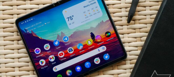 Google představuje Pixel Fold: Výroba hardwaru stále roste