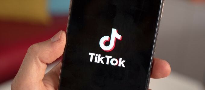 Možný titulek článku: "TikTok se zbavuje neustálých reklam – změna je na obzoru"