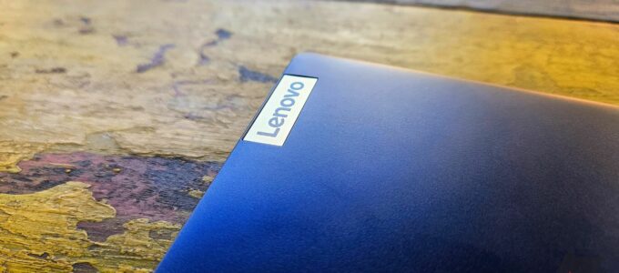 Lenovo představuje nejmenší Chromebook v nabídce, ideální pro každodenní použití.