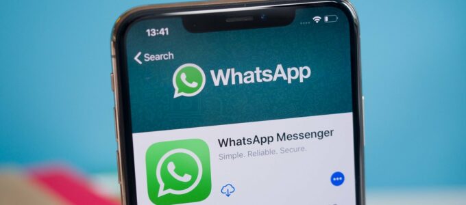 WhatsApp se loučí s plovoucími tlačítky: nová aktualizace umožní příspěvky na záložce "Aktualizace"