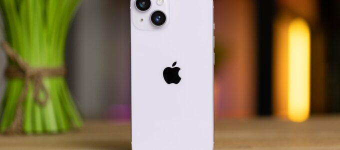 Nabídka na iPhone 14 jako nový za rozumnou cenu