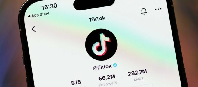 TikTok začíná mazat obsah od Universal Music Group, dohoda stále není uzavřena