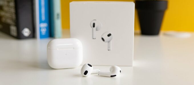 První AirPods s aktivním potlačením hluku už letos?