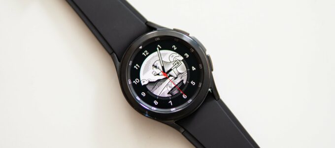 "Velké verze Galaxy Watch 4 Classic za hubičku opět ve Walmartu"