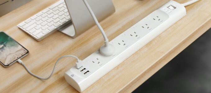 "Zlevněný Kasa Power Strip promění 6 hloupých zařízení v chytré"