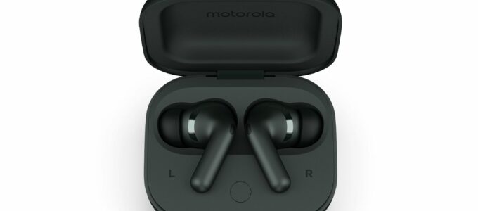 Představujeme nové sluchátka Motorola Moto Buds a Buds+