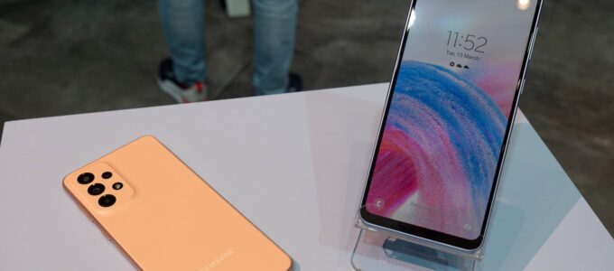 Aktualizace One UI 6.1 dostupná pro střední modely Samsung bez funkcí Galaxy AI