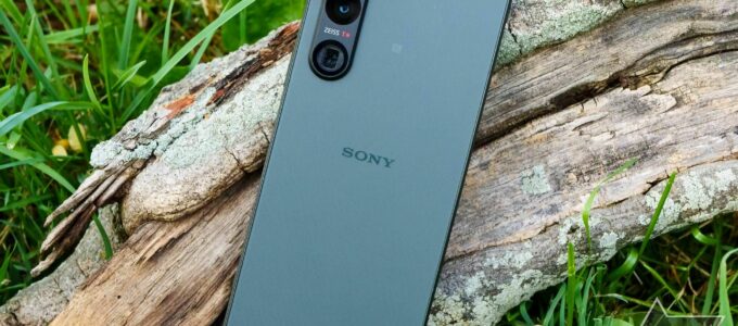 Rozsáhlý únik informací o Sony Xperia 1 VI: baterie, fotoaparát a další