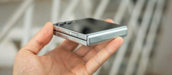 Senzace! Sleva $270 na 512GB Samsung Galaxy Z Flip 5