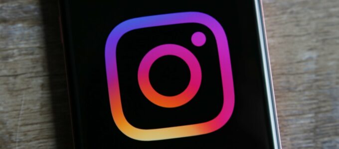 Instagram testuje neskipovatelné reklamy