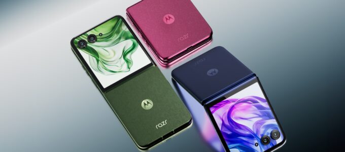 Motorola Razr 2024: Velký krycí displej a AI inovace