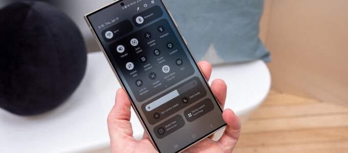 Samsung One UI 7 se zpozdí kvůli vylepšením AI v UI 6.1.1