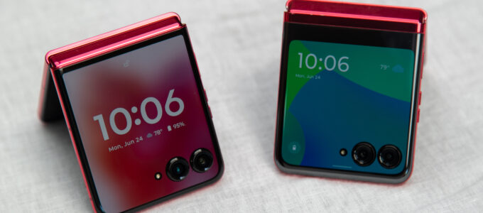 Srovnání: Motorola Razr Plus 2024 vs. Razr Plus 2023