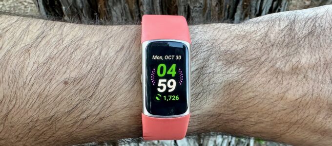 Fitbit Charge 6: Začněte fitness cestu s 37% slevou na Prime Day