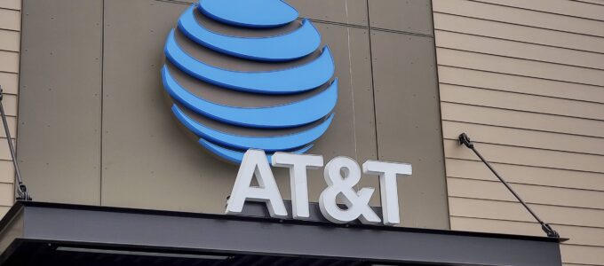 AT&T opravilo chybu softwaru, která vyřadila 911 pro uživatele