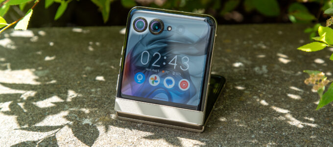 Recenze Motorola Razr 2024: Skvělý standard za dostupnou cenu