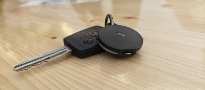 Recenze Pebblebee Clip: USB-C nabíjení a Google Find My za skvělou cenu