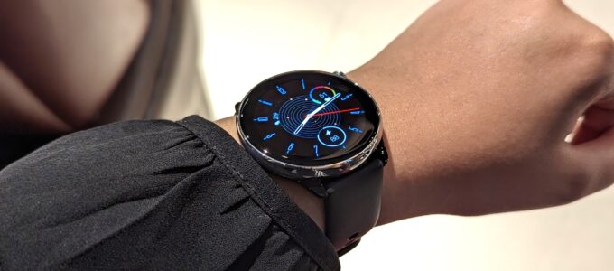 Amazfit Balance není v prodeji, ale GTR Mini ano na Cyber Monday