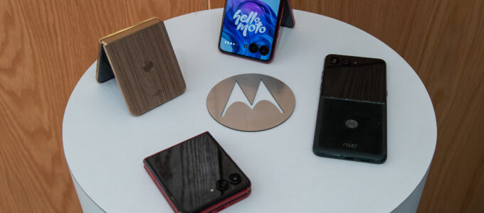 Motorola Razr Ultra láká, ale konkurent Galaxy Z Fold chybí